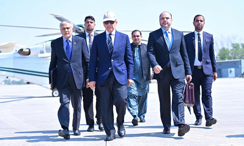 وزیر اعظم 4 روزہ سرکاری دورے پر سعودی عرب پہنچ گئے