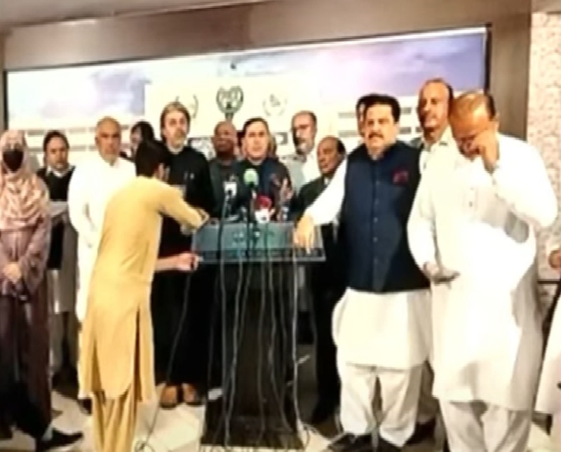 عدالتی فیصلہ مسترد کرتے ہیں، 9 مئی کیسز کے فیصلے پر پی ٹی آئی رہنماؤں کا ردعمل
