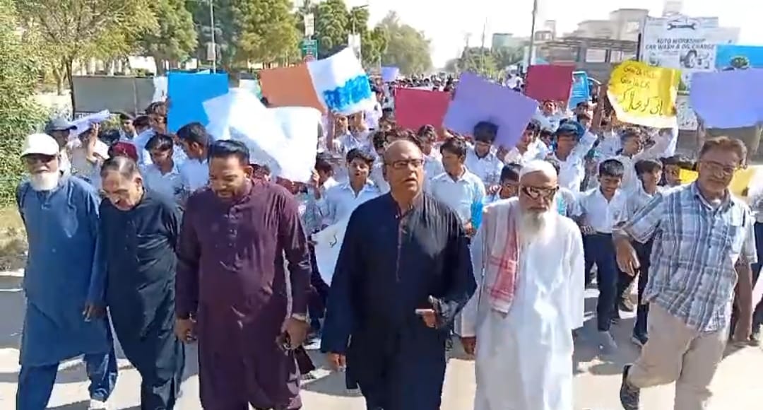 ملير: گلشن حديد ۽ اسٽيل ٽائون کي پاڻي جي فراهمي بند، رهواسي سراپا احتجاج