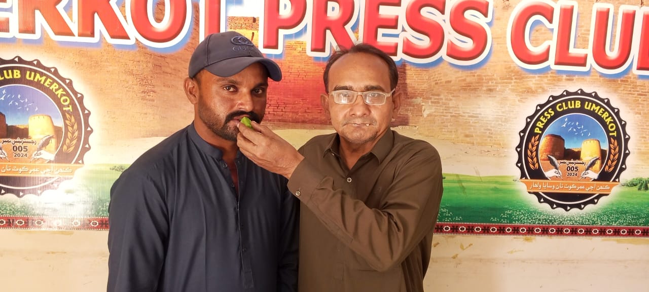 عمرڪوٽ پريس ڪلب ۾ نامور ليکڪ، اديب ۽ سماجي شخصيت پارومل پريمي پاران ڏياري جي موقعي تي پارٽي جو اهتمام