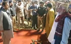 کچے سے پکّے تک: بیزار ڈاکوؤں کی بحالی یا خطرناک تجربہ؟