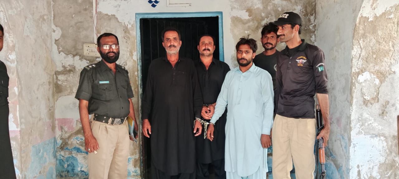 سامارو پوليس پاران گهرن مان ڌاڙا هڻندڙ ٽن جوابدارن کي گرفتار ڪرڻ جي دعويٰ