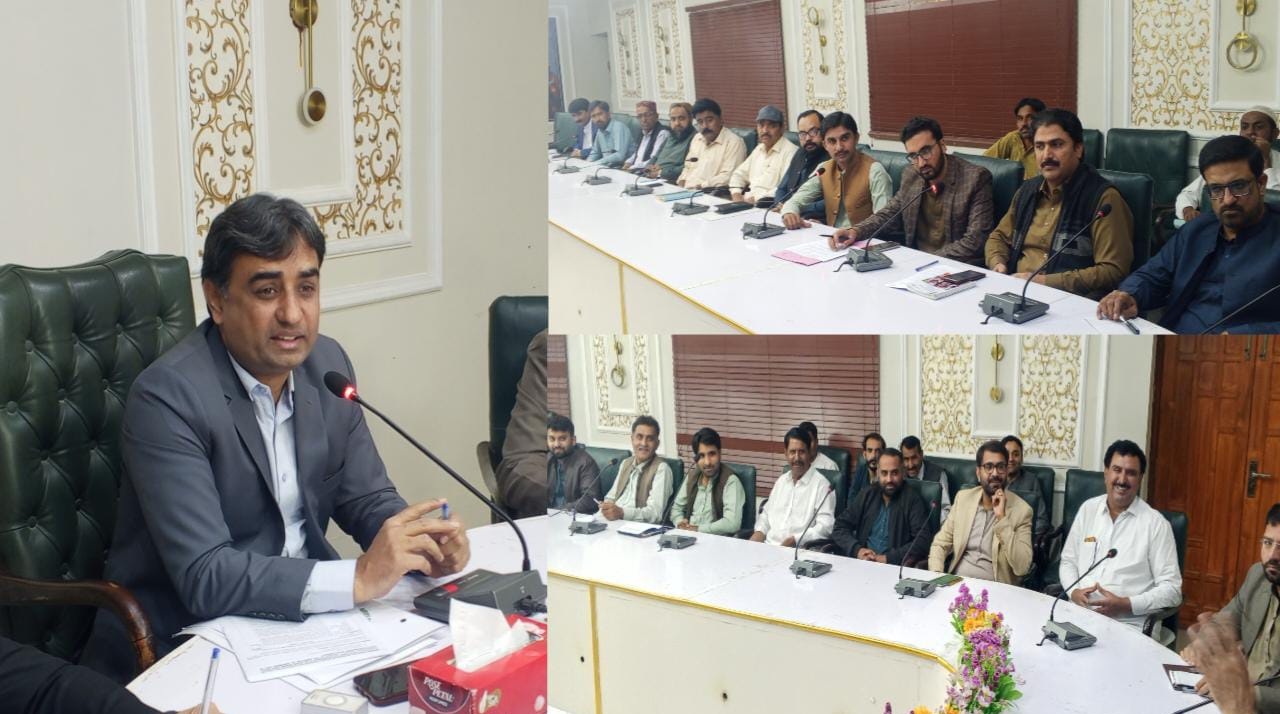 ڊپٽي ڪمشنر عمرڪوٽ نويد الرحمان لاڙڪ جي صدارت هيٺ ڊي سي سي جو اجلاس