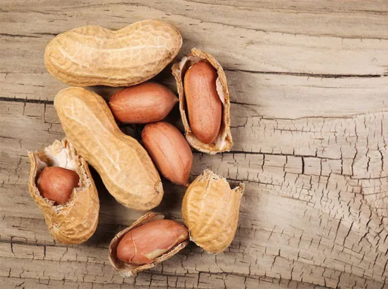 مونگ پھلی بطور اسنیک: ماہرین کے مطابق کھانے کا بہترین وقت کون سا ہے؟