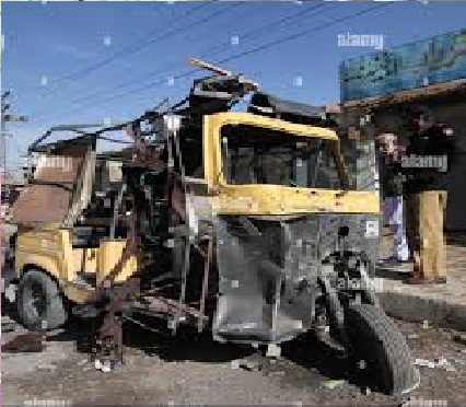 بدین: چنگچی رکشہ اور ٹریکٹر ٹرالی کے درمیان خوفناک تصادم، 2 کمسن بچوں سمیت 3 افراد جاں بحق، 6 زخمی ہو گئے