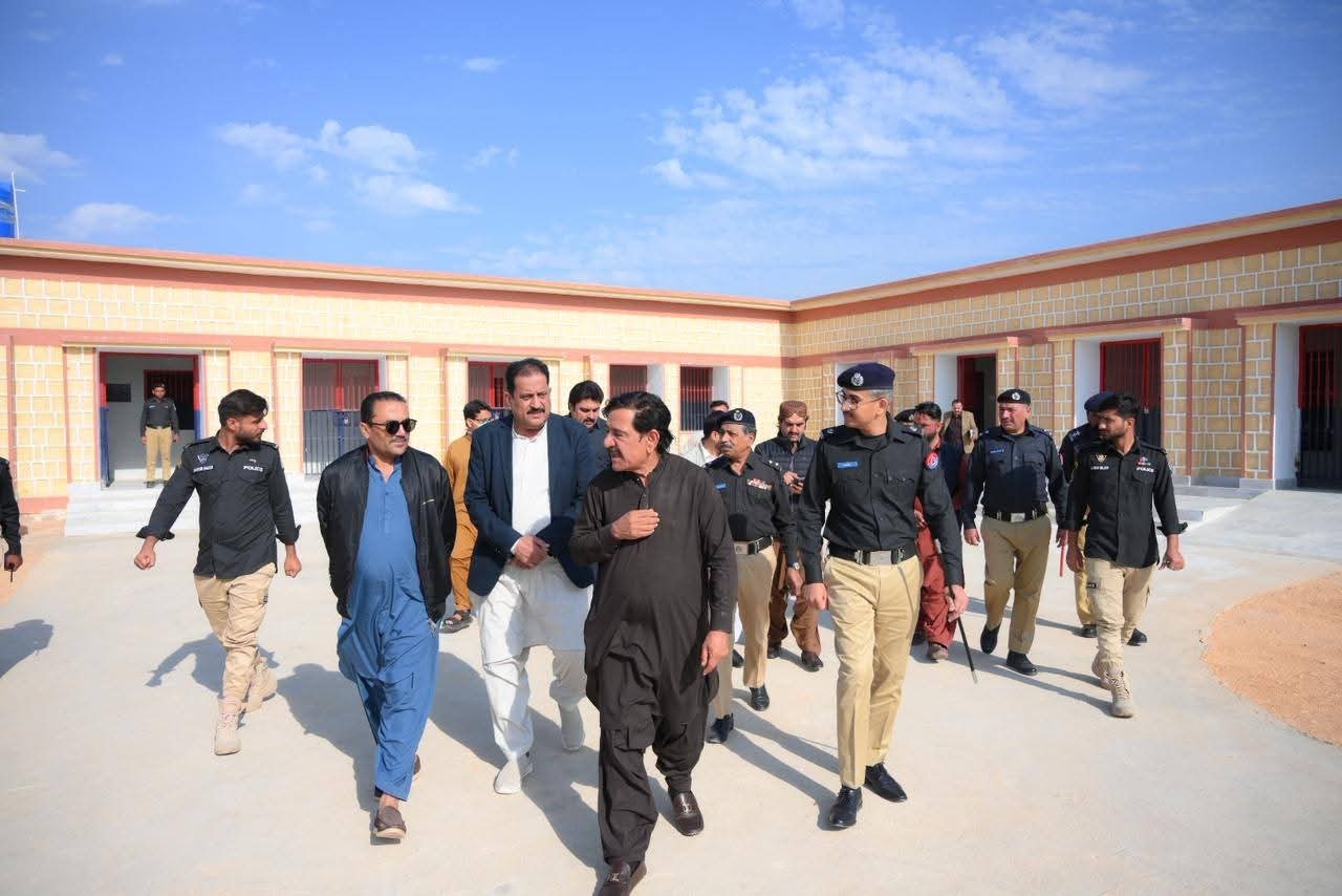 صوبائي وزير علي حسن زرداري پاران ٺٽو جيل جو تفصيلي دورو