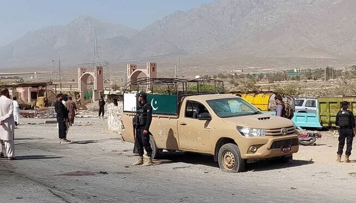 ڈی جی خان میں ہائی الرٹ: پنجاب سے بلوچستان جانے والے تمام راستے بند