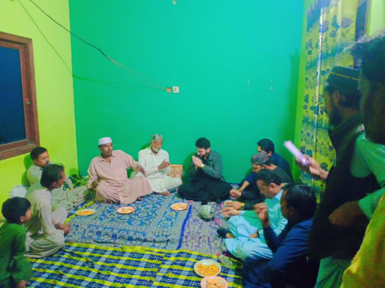 عمرڪوٽ: نواب شھمير ٽالپر پاران ڪامريڊ محمد ايوب سولنگي جي پٽن سان تعزيت