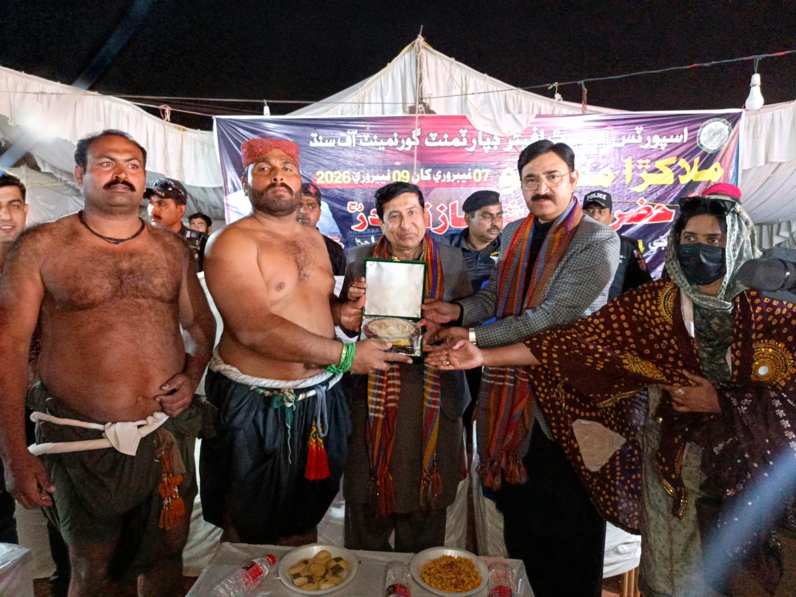 حضرت لعل شهباز قلندر جي 774هين سالياني عرس مبارڪ جي آخري ڏينهن ملاکڙي جا مقابلا