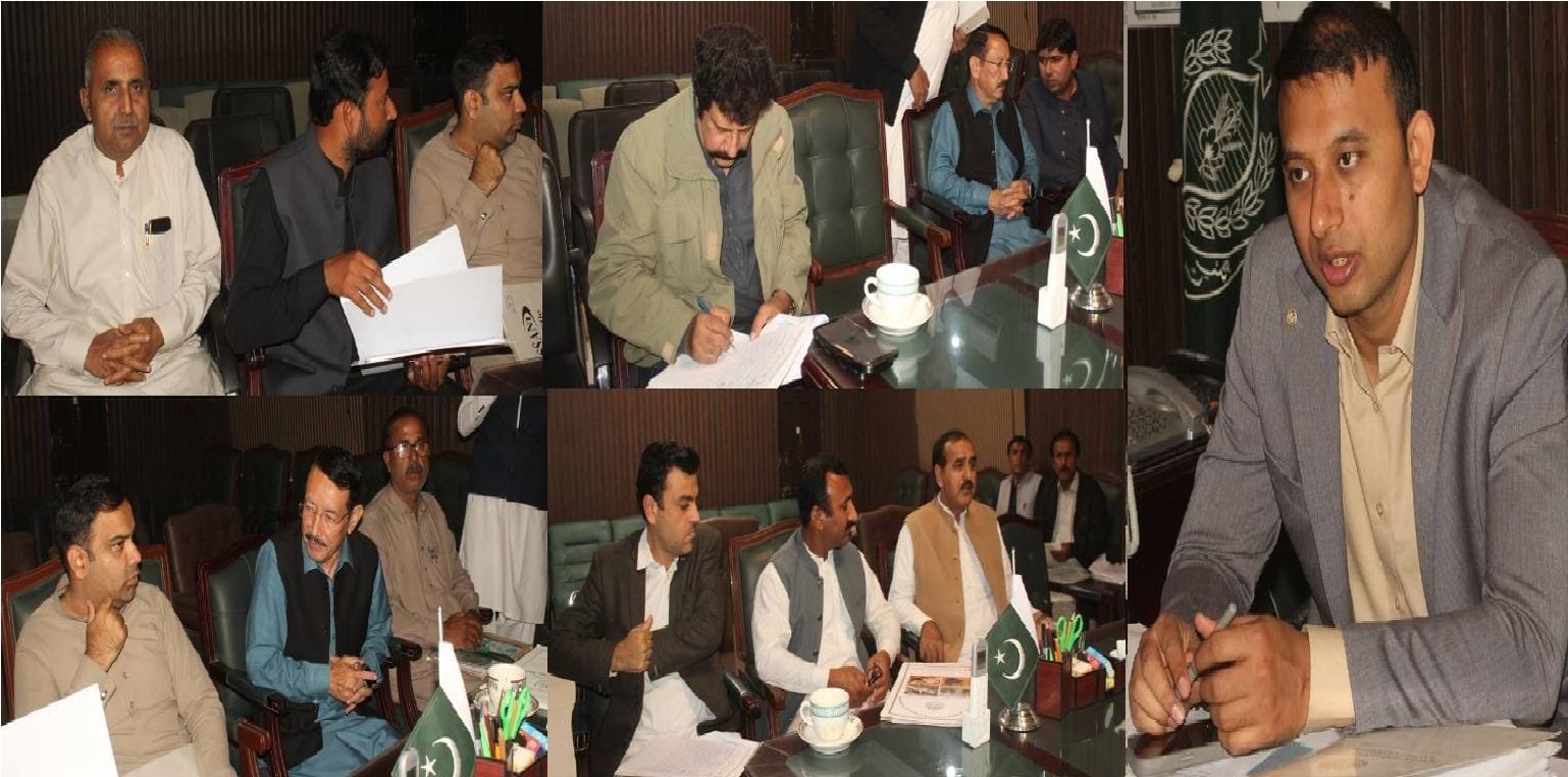 نوشهرو فيروز: اسسٽنٽ ڪمشنر محمد عثمان عارف جي صدارت هيٺ خالي آسامين بابت اجلاس