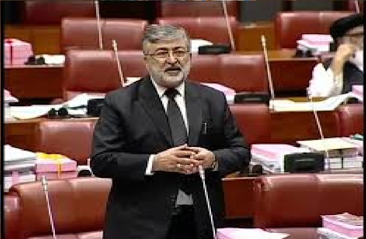 آپ ایسا طرزِ عمل اختیار نہ کریں، ایسا رویہ رکھیں کہ کل کو آپ پی ٹی آئی کو طعنہ دے سکیں۔سینیٹر کامران مرتضیٰ