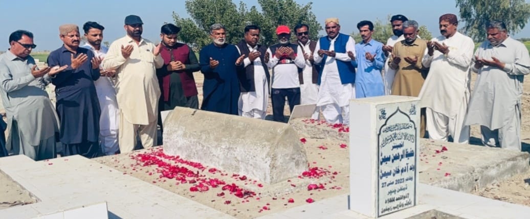 محراب پور جي شھيد صحافي عزيز ميمڻ جي ڇھين ورسي ملھائي وئي