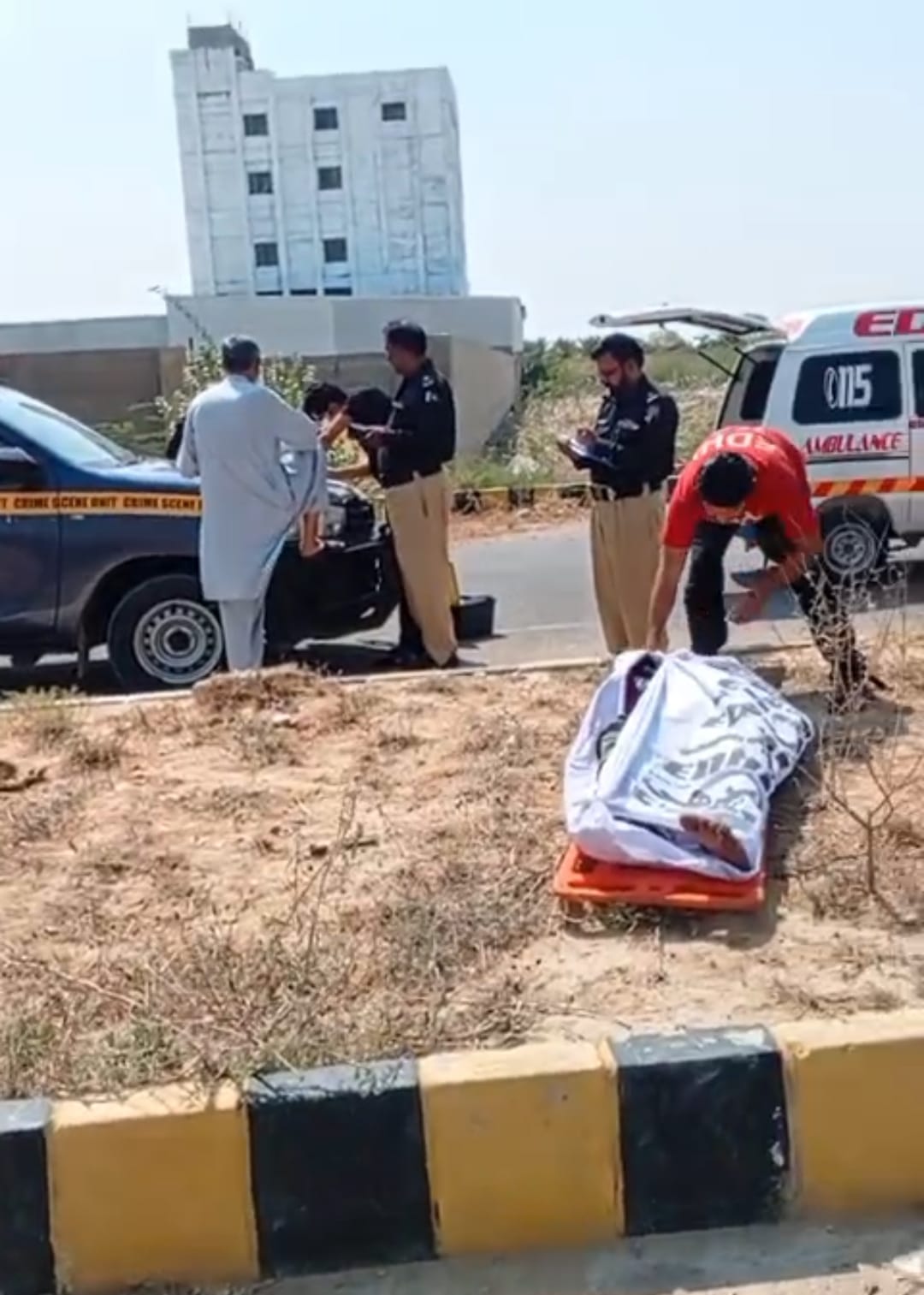 ملير سپر هاءِ وي ڪريم ٽائون ڀرسان هاءِ ٽينشن تار جي مبينا چوري دوران ڪرنٽ لڳڻ سبب هڪ ڄڻو فوت