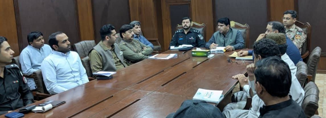 شڪارپور ۾ ڊپٽي ڪمشنر شڪيل احمد ابڙو جي صدارت هيٺ ڊي آءِ سِي جي گڏجاڻي ٿي گذري