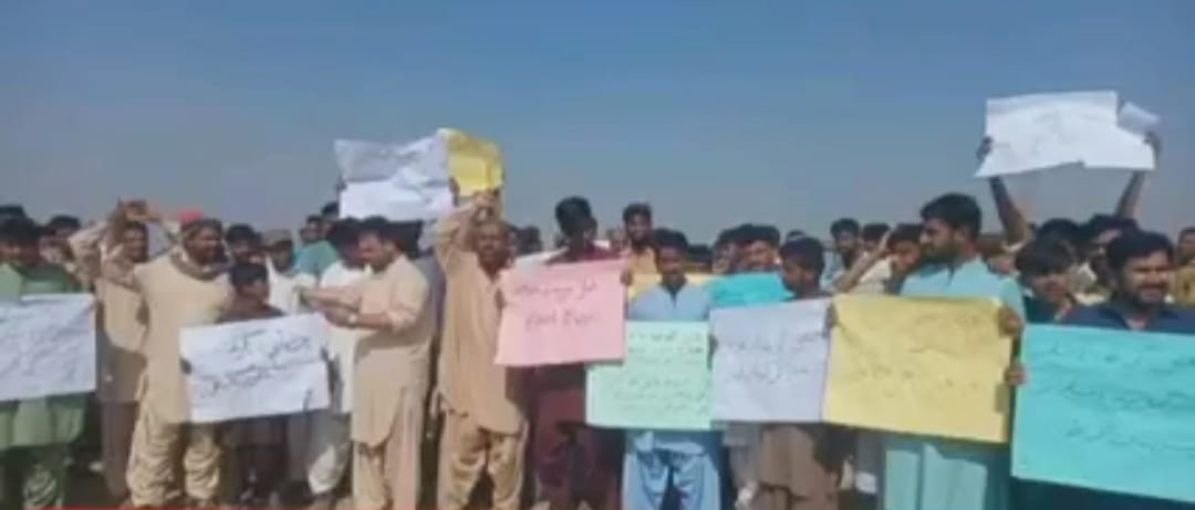 پير سرهنڊي ڳوٺ جي زمين تي ٻيهر قبضي جون ڪوششون، ڳوٺاڻن پاران احتجاج