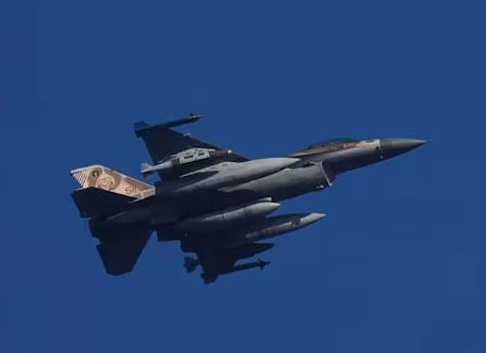 پاسدارانِ انقلاب نے ایف 18 سمیت دو امریکی جنگی جہاز گرانے کا دعویٰ کیا