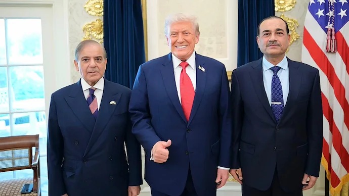عاصم منیر اور شہباز شریف کی درخواست پر جنگ بندی میں توسیع کر رہا ہوں: ڈونلڈ ٹرمپ
