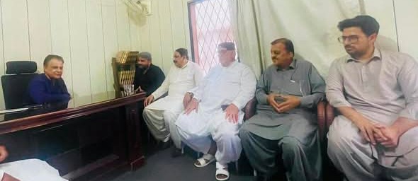شاھوڪار سنڌ جا ماڻهو اذيت واري زندگي گذاري رهيا آهن: اياز لطيف پليجو