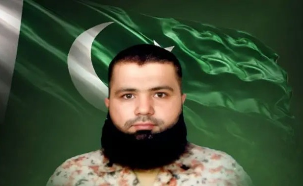 راولاکوٹ: کالعدم ایکشن کمیٹی کے مسلح جتھوں کا سیکیورٹی فورسز پر حملہ، ایک اہلکار شہید