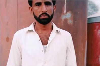نئون ڳوٺ ڀرسان نوجوان ڪهاڙيون هڻي قتل، لاش ميهڙ اسپتال منتقل