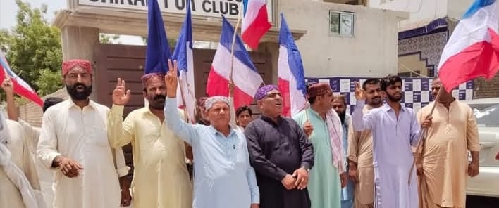 شڪارپور ۾ ايس ٽي پي پاران ڌارين جي نيڪالي لاءِ احتجاج
