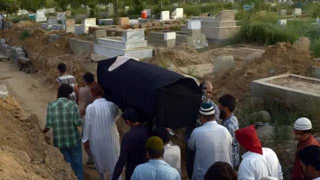 ایک گھر میں پراسرار بیماری، ہفتے کے اندر تین افراد فوت، گھر میں ماتم برپا