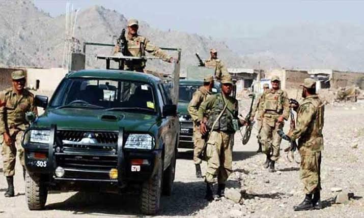 افغانستان سے دراندازی کی کوشش ناکام،فائرنگ کے تبادلے میں 8خوارجی جہنم واصل،4زخمی