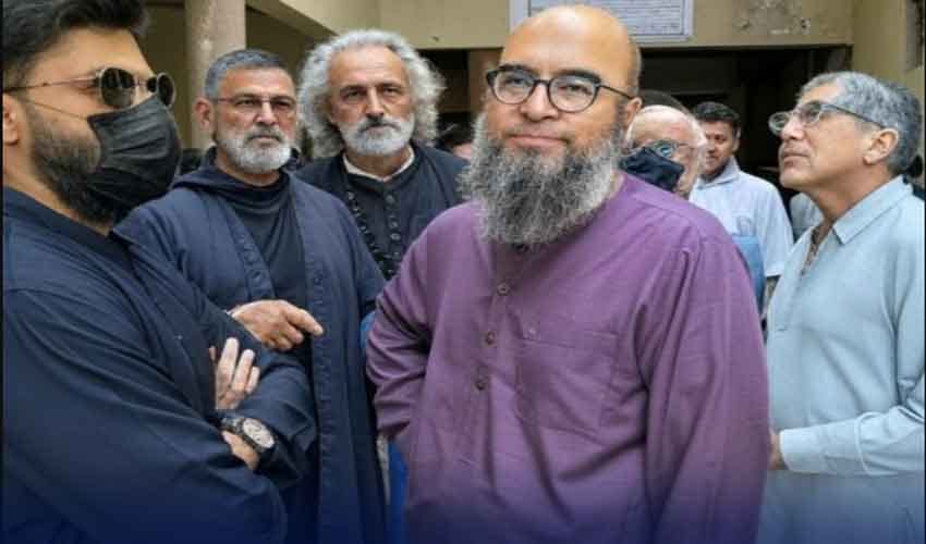 صحافی فرحان ملک کو جیل سے رہا کر دیا گیا