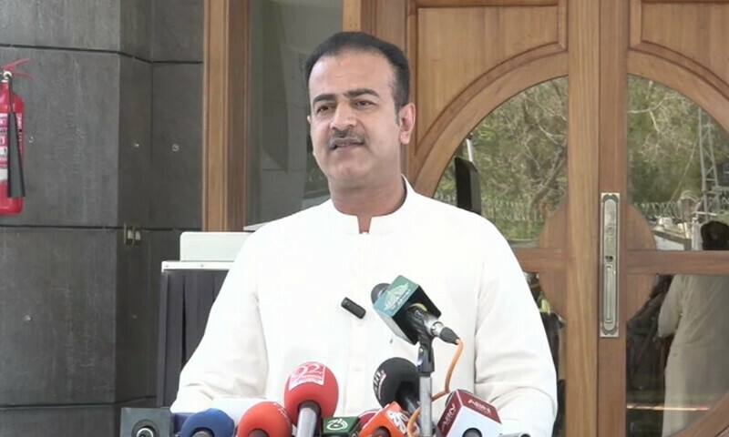 اختر مینگل جس دن وڈھ سے کوئٹہ آریے تھے تو ان کے پاس لگ بھگ چار ہزار لوگ تھے،شاہد رند