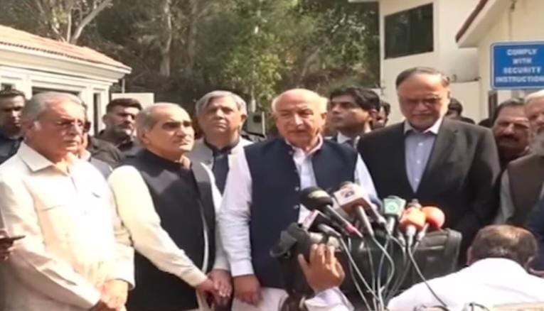 ڈاکٹرعبدالمالک بلوچ نے نواز شریف سے ملاقات میں بلوچستان کی تازہ ترین صورتحال اور وہاں کے سلگتے ہوئے مسائل کو اجاگر کیا ہے، خواجہ سعد رفیق