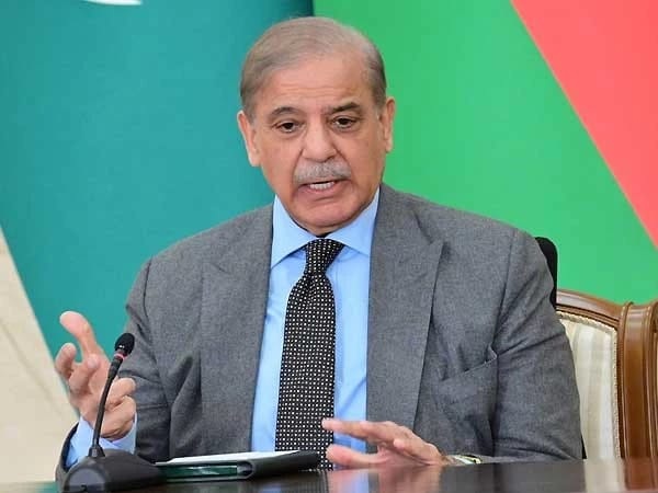 وزیر اعظم کا ایران سے پاکستانیوں کے قتل میں ملوث ملزمان کو گرفتار کر کے سزا دینے کا مطالبہ