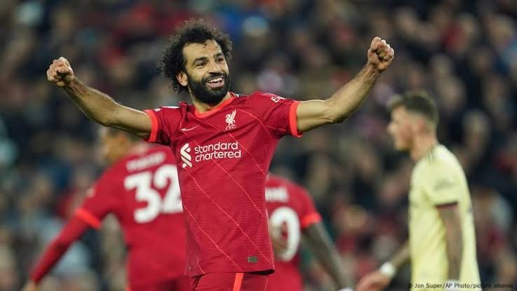 مصری اسٹرائیکر محمد صلاح نے تیسری بار ’پلیئر آف دی ایئر‘ ایوارڈ جیت لیا