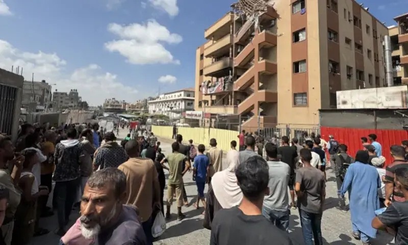 اسرائیل کے النصرہ ہسپتال پر دو حملے، 4 صحافیوں سمیت 15 فلسطینی شہید