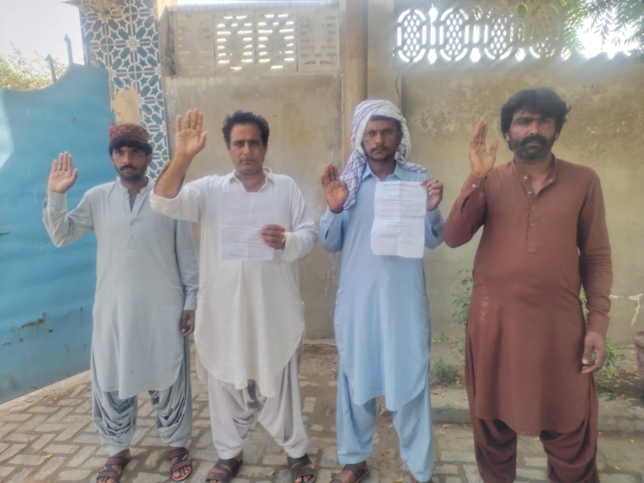 نوشهروفيروز ۾ ڳوٺ رمضان موروجو واسين جو احتجاجي مظاهرو