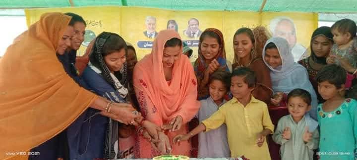 عمرڪوٽ ۾ ايم اين اي نيلم ڪُماري پاران وزيراعليٰ پنجاب مريم نواز جي سالگرهه ملهائي وئي