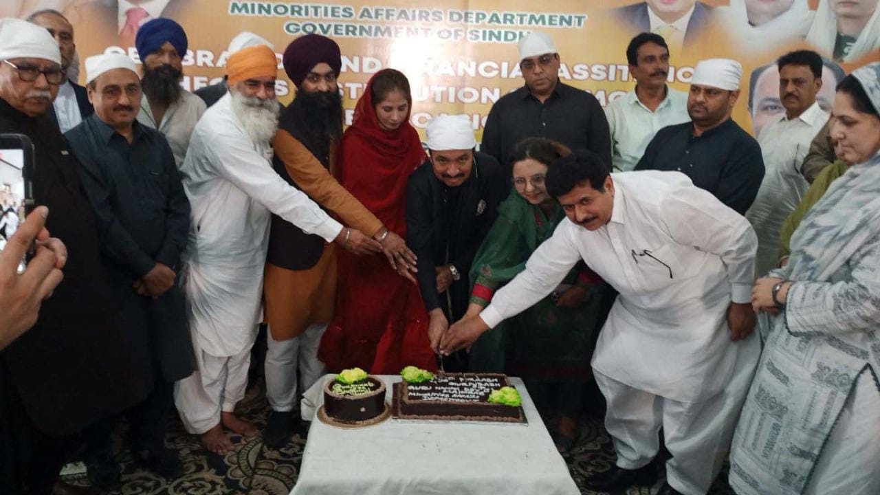 بابا گرو نانک پیار، اخوت اور مذہبی ہم اہنگی کا استعارہ ہیں،ڈاکٹر شام سندر کے ایڈوانی