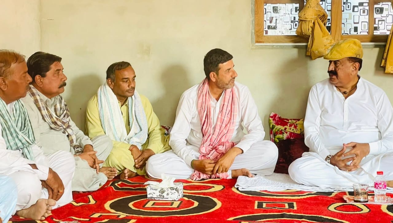 عمرڪوٽ ۾ راڻا همير سنگهه سوڍو جي وڪيل ڪرپالداس چوهاڻ جي لاڏاڻي تي تعزيت