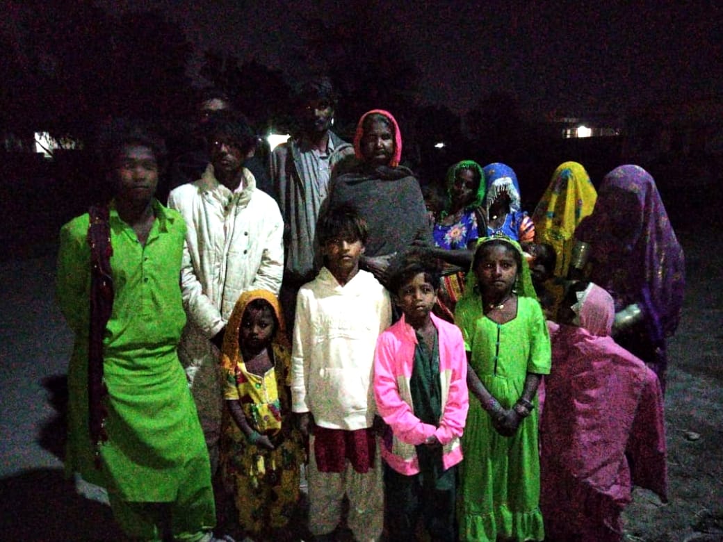 عمرڪوٽ: عدالتي حڪم تي سرن جي بٺي تي ڇاپو مبينا باندي بڻايل 16 پورهيت بازياب