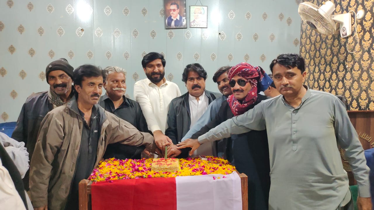 نوشهروفيروز ۾ ايس يو پي جو يوم تاسيس ملهايو ويو