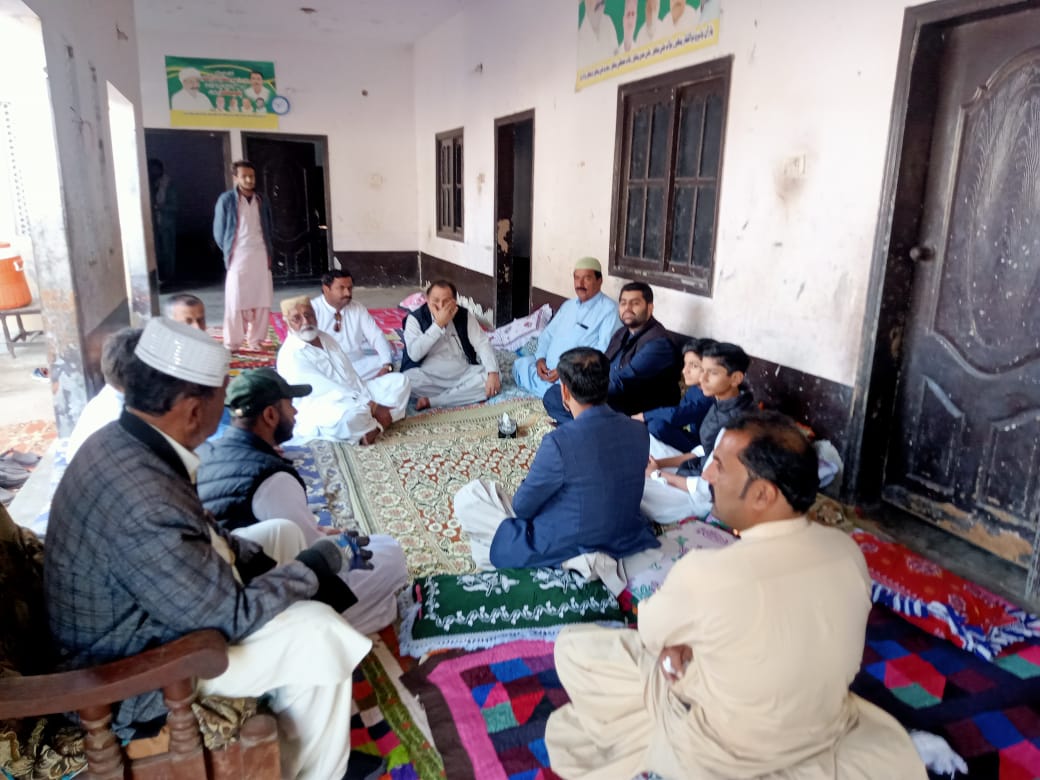 مڪلي ۾ ذوهيب خان پنهور پاران وڏيري ذوالفقار پنهور سان تعزيت