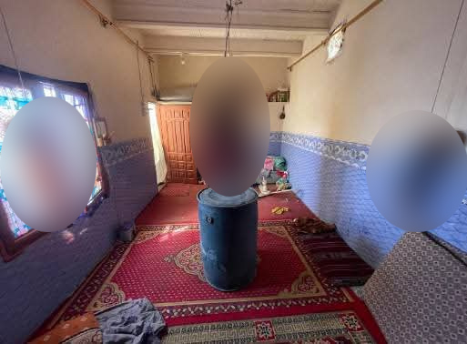 ڪراچي: سهراب ڳوٺ ويجهو گهر مان عورت ۽ ٽن معصوم ٻارڙن جا ڦاهو لڳل لاش هٿ