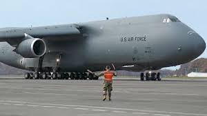 برطانیہ میں امریکی فوجی طیاروں کی تعیناتی، عالمی کشیدگی بڑھنے کے خدشات