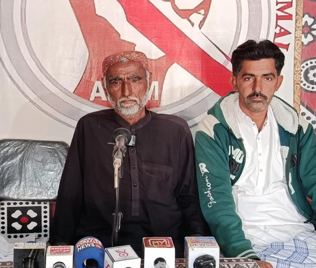 ملير: 97ايڪڙ زمين تي مبينا قبضي جي ڪوشش، آبادگارن جو احتجاج