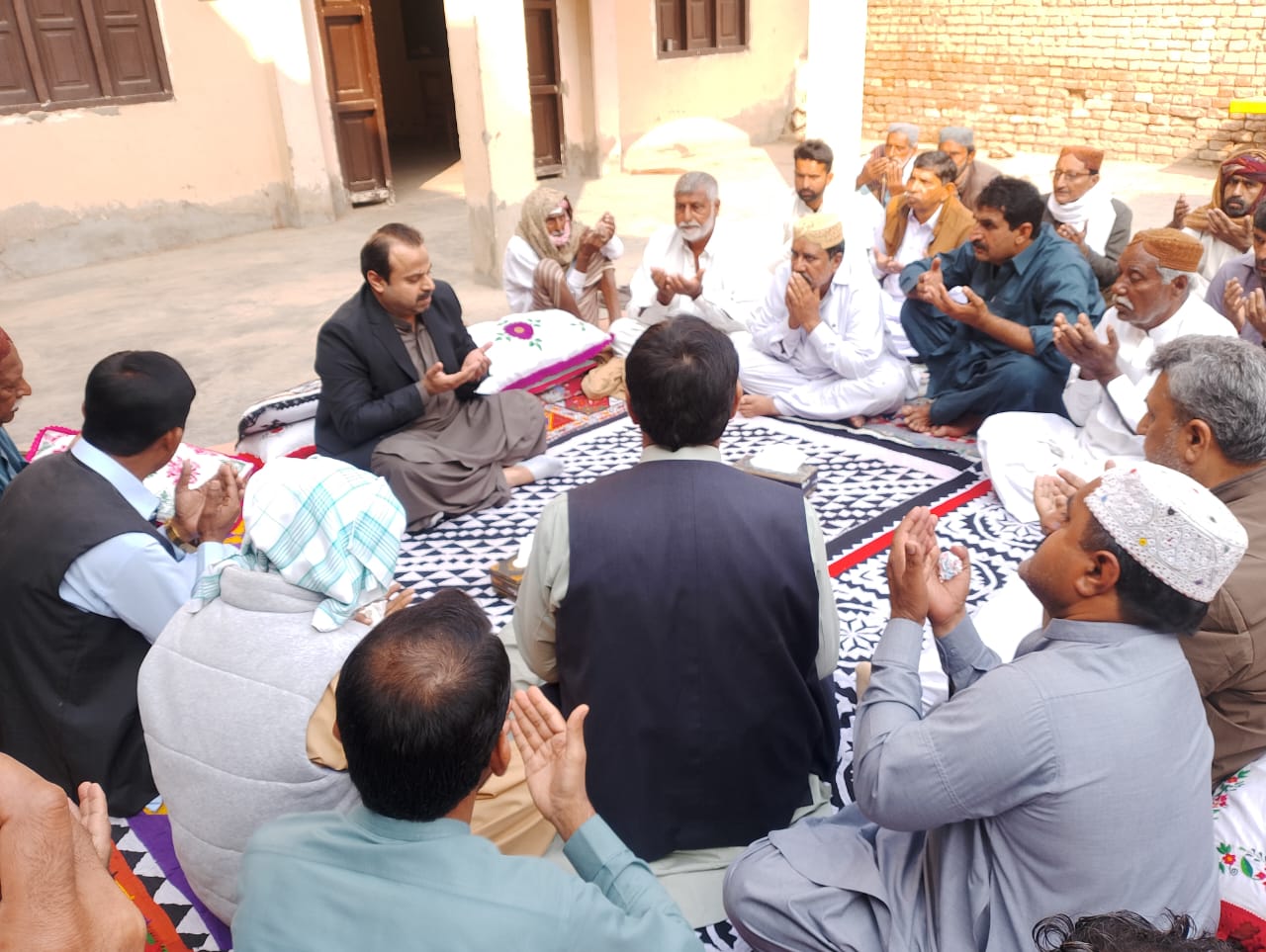 سنڌ کي اين ايف سي ايوارڊ ۾ پورو حصو ڏنو وڃي: عادل الطاف انڙ