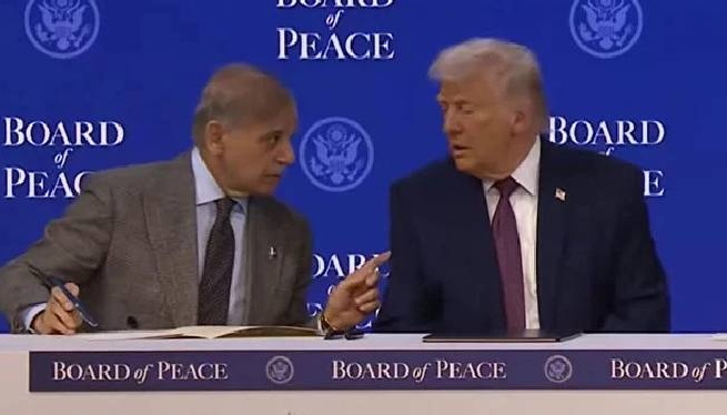 ٹرمپ کا غزہ امن معاہدے کا باضابطہ اعلان، وزیرِاعظم شہباز شریف نے بھی دستخط کر دیے