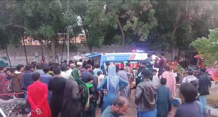 سجاول ڀرسان برسات دوران خوفناڪ حادثو، 2 ڄڻا فوت، 2 زخمي