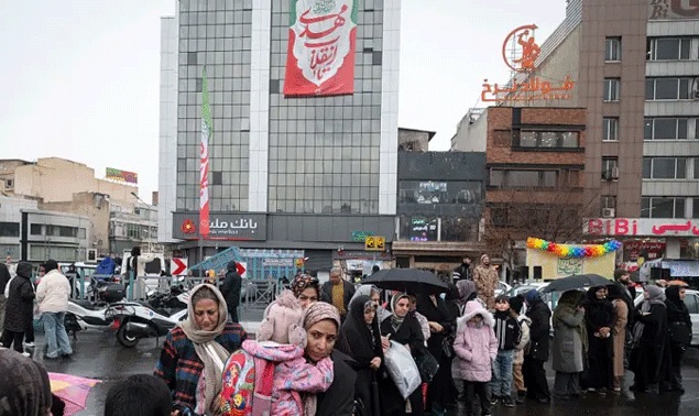 امریکا کی جانب سے ایران میں موجود اپنے شہریوں کو ملک چھوڑنے کی ہدایت