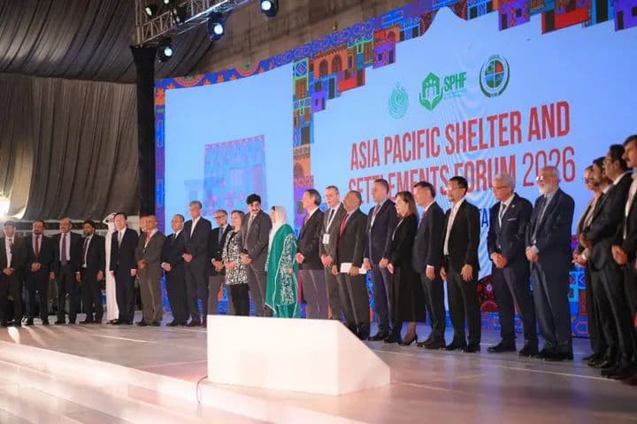 سنڌ جي ٻوڏ متاثرن لاءِ 21 لک نوان گهر، دنيا جو سڀ کان وڏو رهائشي بحالي منصوبو آهي: آصفه ڀٽو زرداري