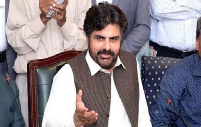 خان صاحب جب وزیراعظم تھے تو صدر آصف علی زرداری کو گرفتار کیا گیا، جبکہ فریال تالپور کو عید کی رات اسپتال سے گرفتار کر کے جیل منتقل کیا گیا۔ناصر حسین شاہ