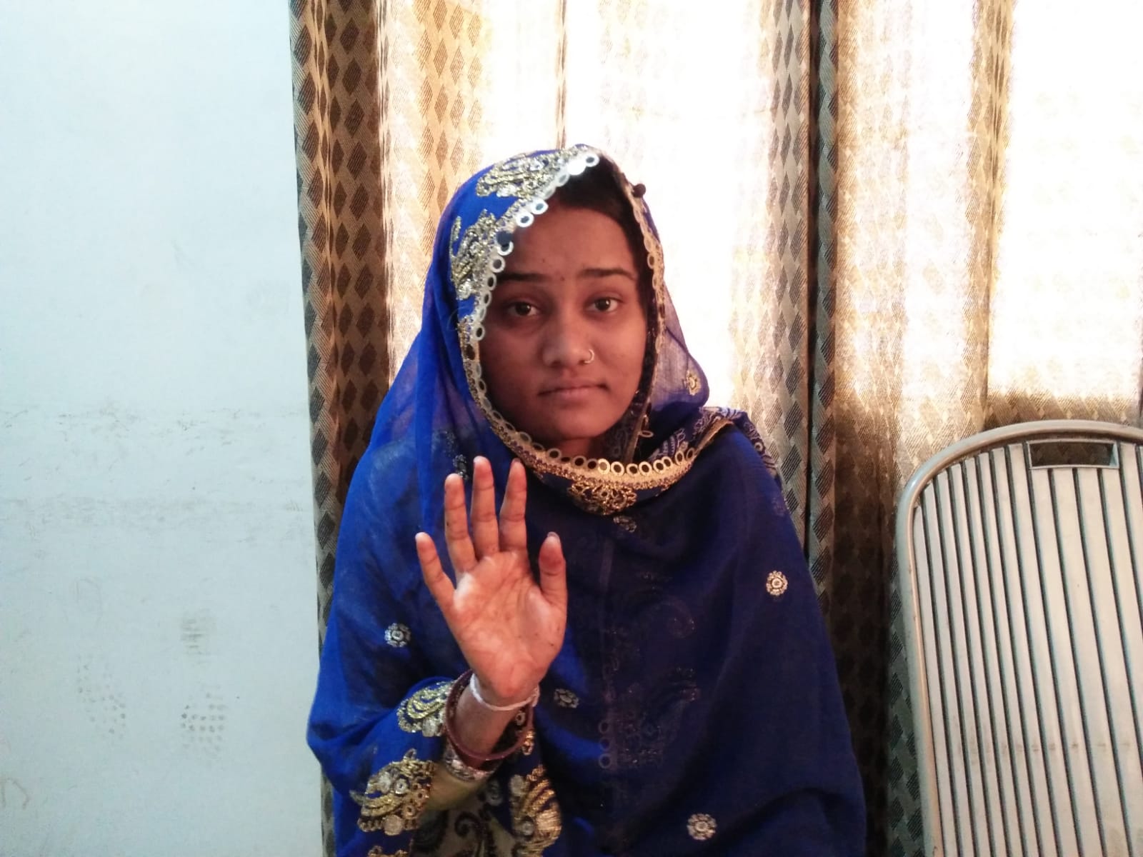 عمرڪوٽ: شادي زبردستي ٿيڻ جو الزام، نوجوان ناري طلاق لاءِ عدالت پهچي وئي